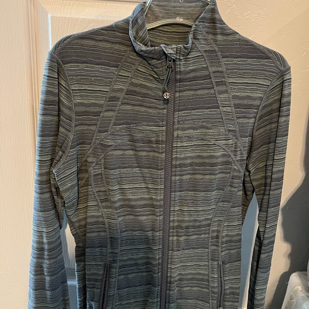 Lululemon jacket! Size 10
